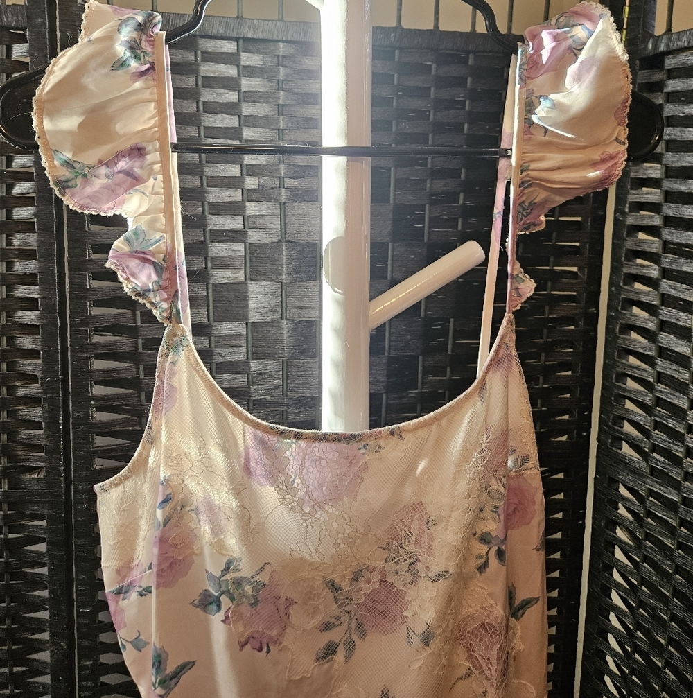 LoveShackFancy Pastel Floral Dress with Lace - Picture 5 of 8